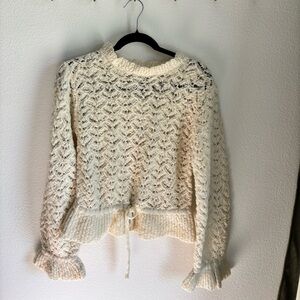 BNWT Zara Cream Textured Knit Sweater in size Medium